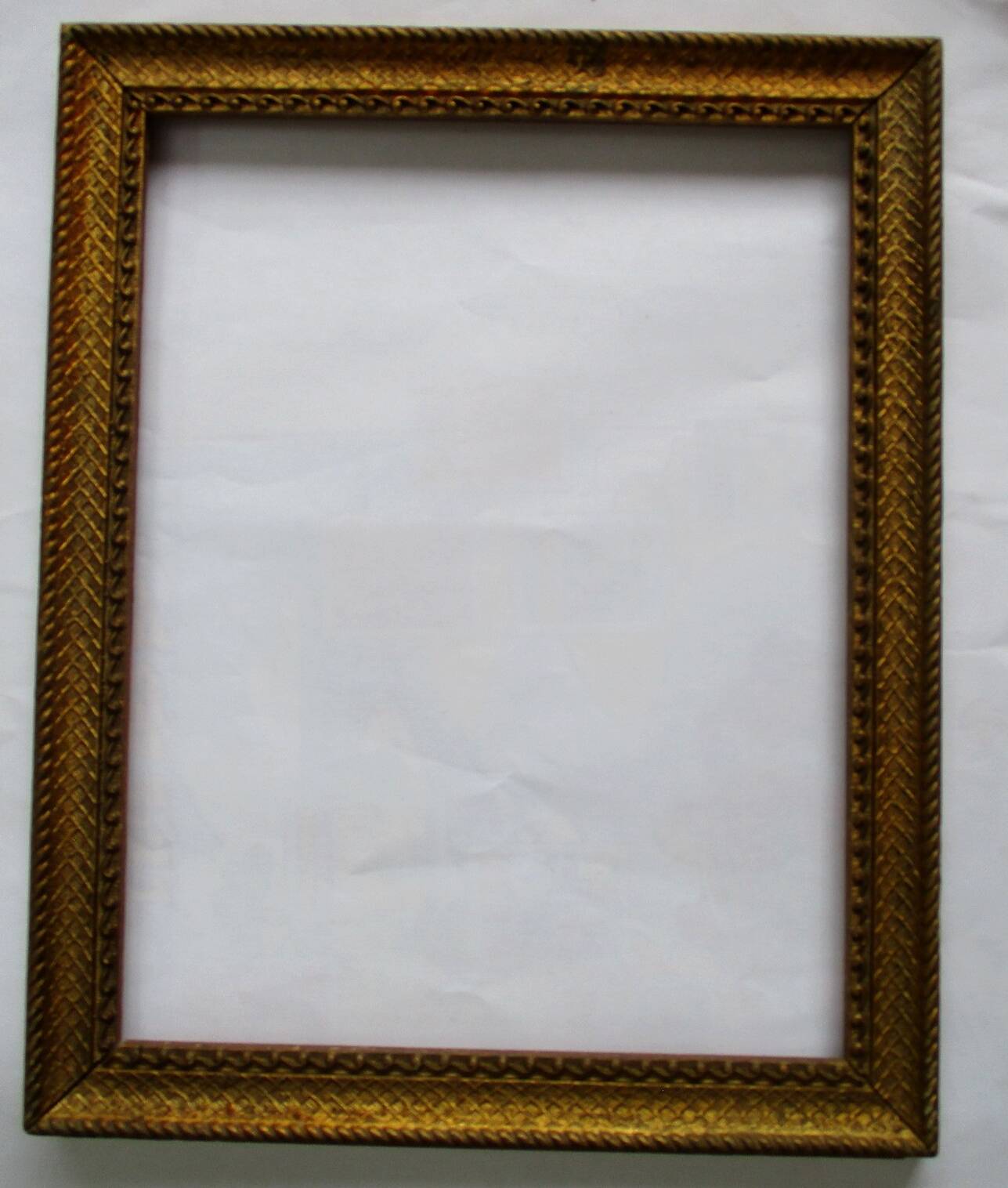 Antique gilded wooden frame for 212 x 272 mm subject