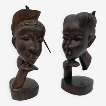 2 statuettes africaines en ébène .