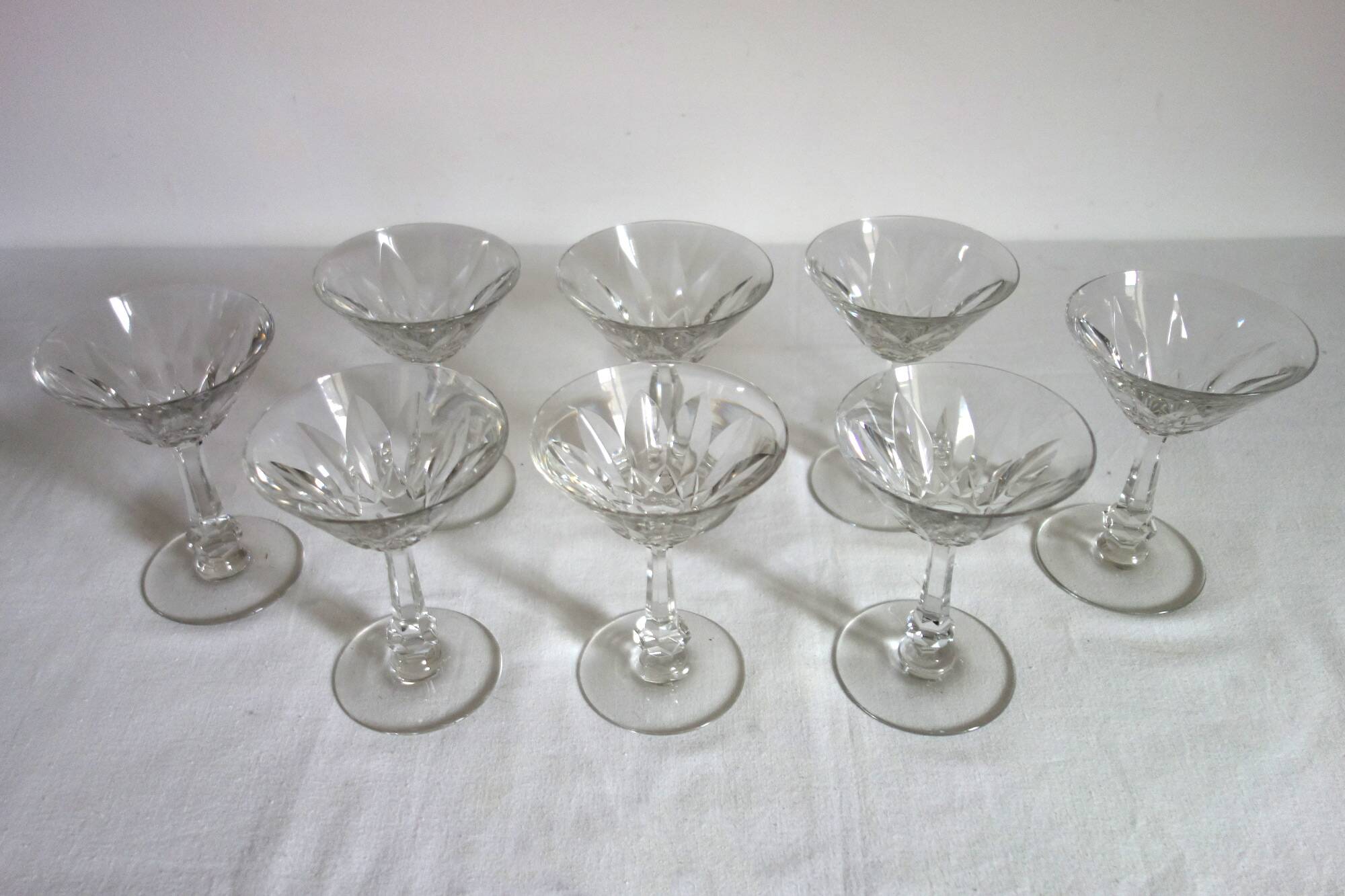 8 Baccarat Tourville champagne coupes
