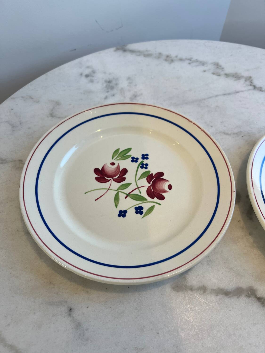 Set of 2 Bagatelle Luneville dinner plates