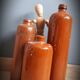 Combinaison de bouteilles en grès vintage