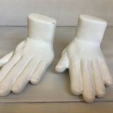 Paire de serre livres mains