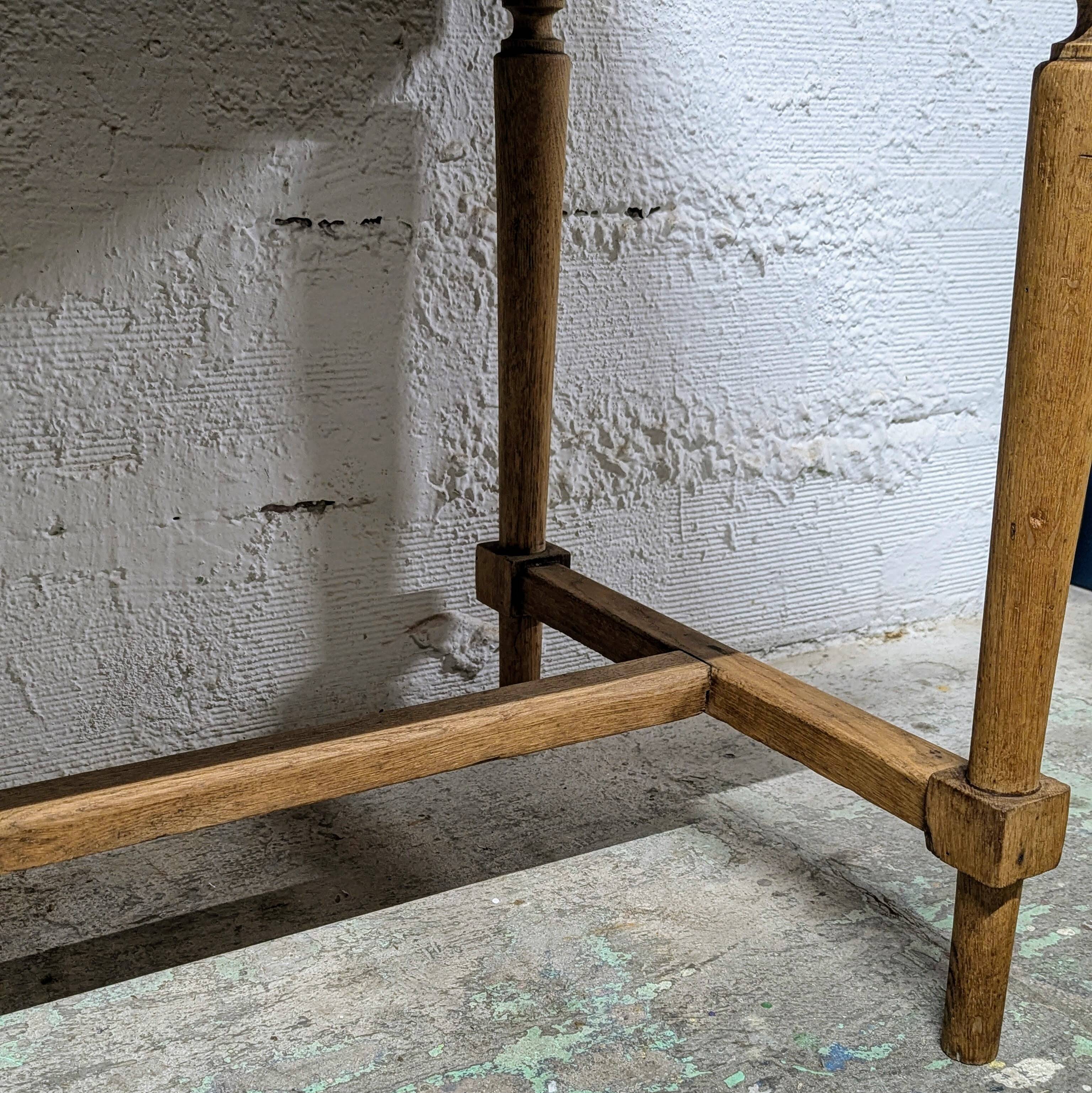 Bureau en chêne 2 tiroirs