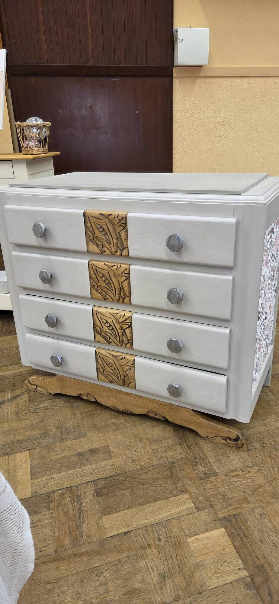 Art Deco chest of drawers with mustache feet