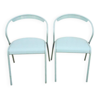 2 metal chairs