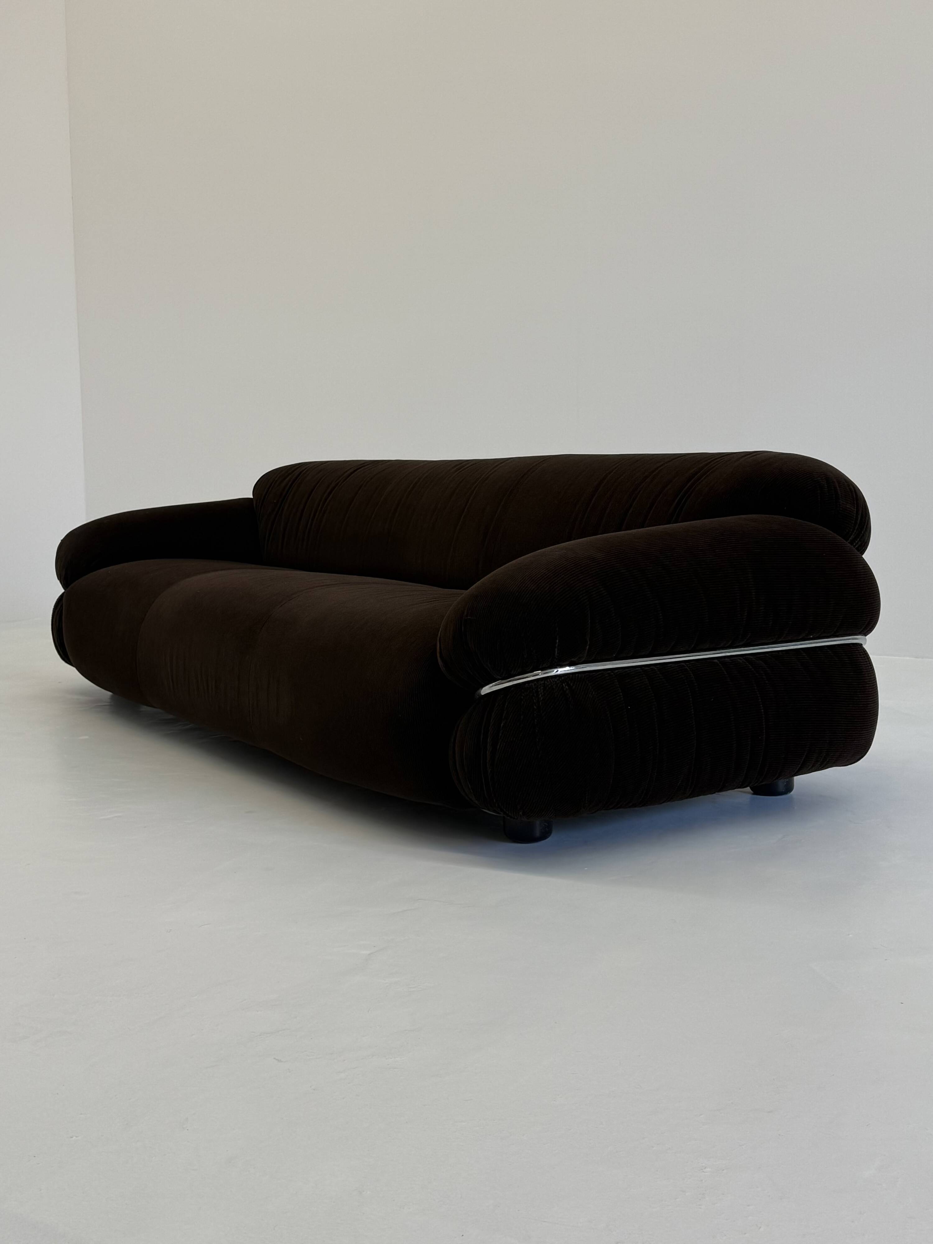 Dark brown vintage Sesann sofa Gianfranco Frattini for Cassina