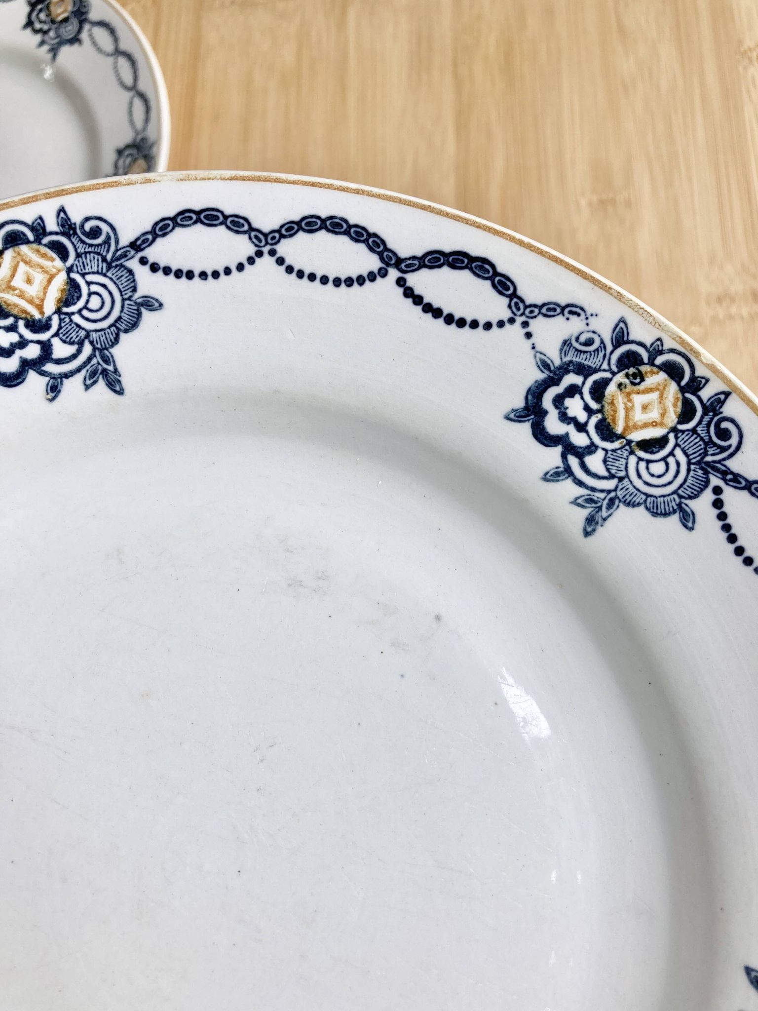 4 assiettes plates Terre de fer - Saint-Amand