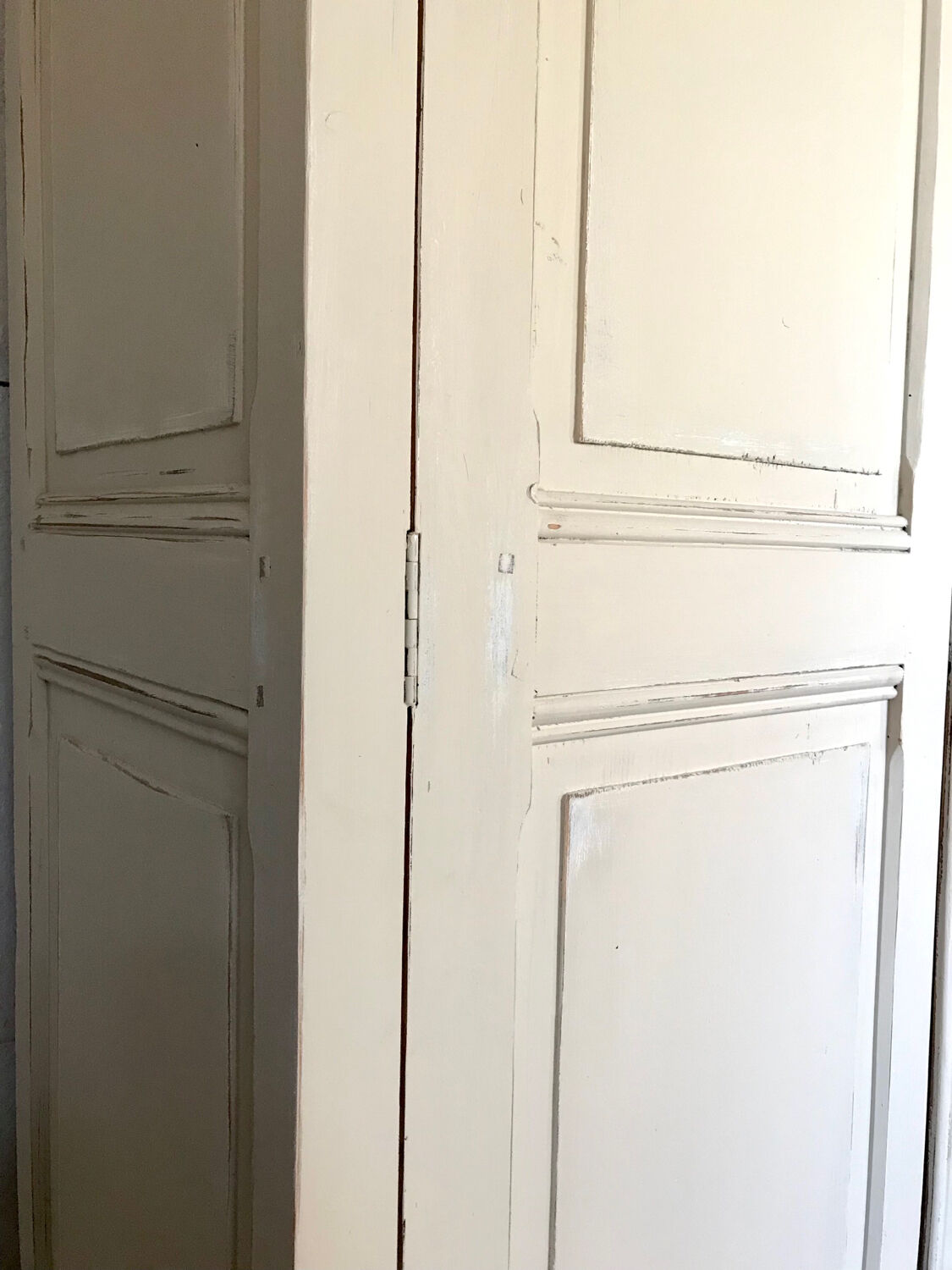 Parisian cabinet