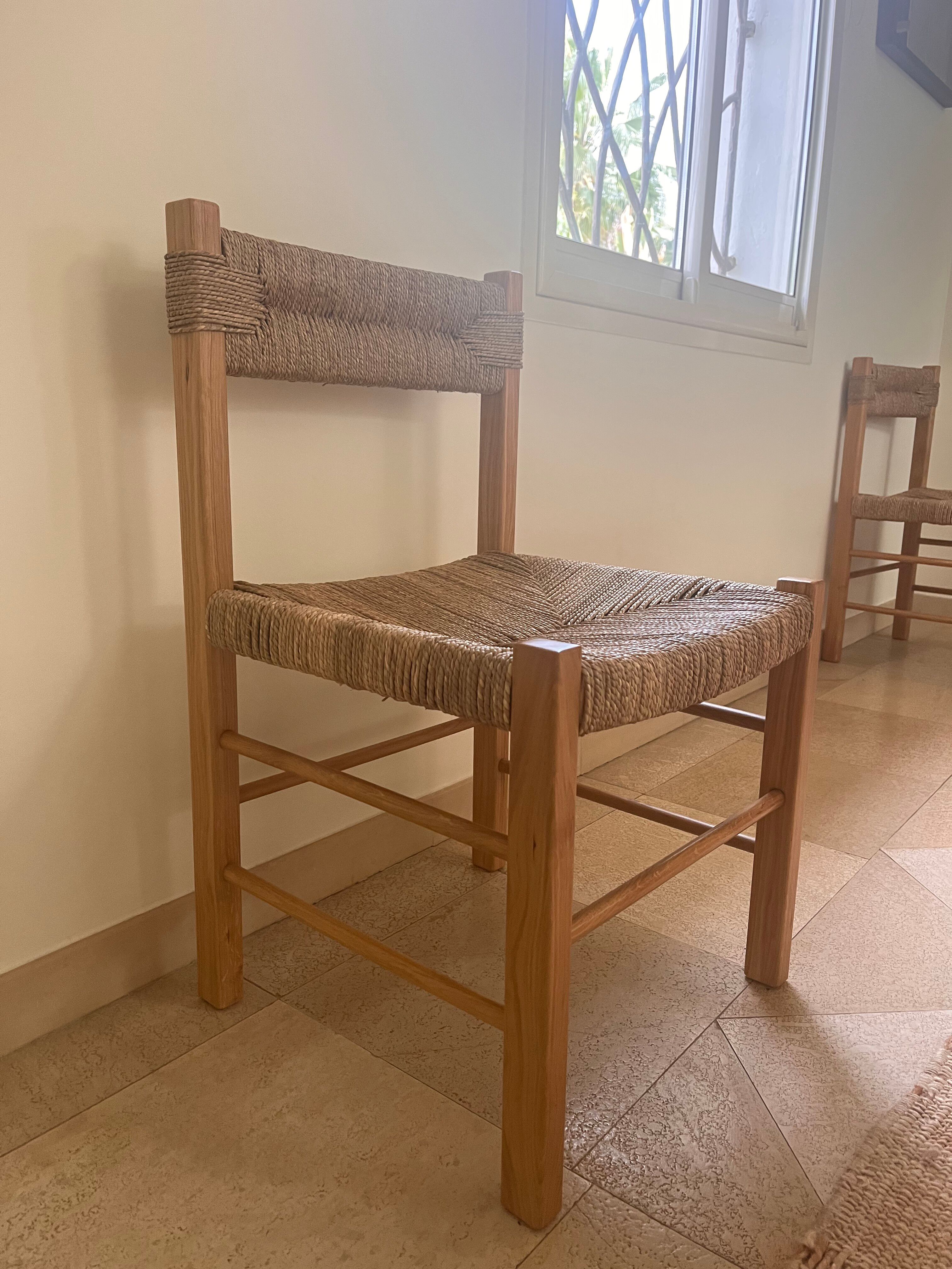 set of 8 oak chairs, reproduction of the Dordogne by Charl