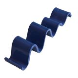 Cobalt blue wave pocket emptier