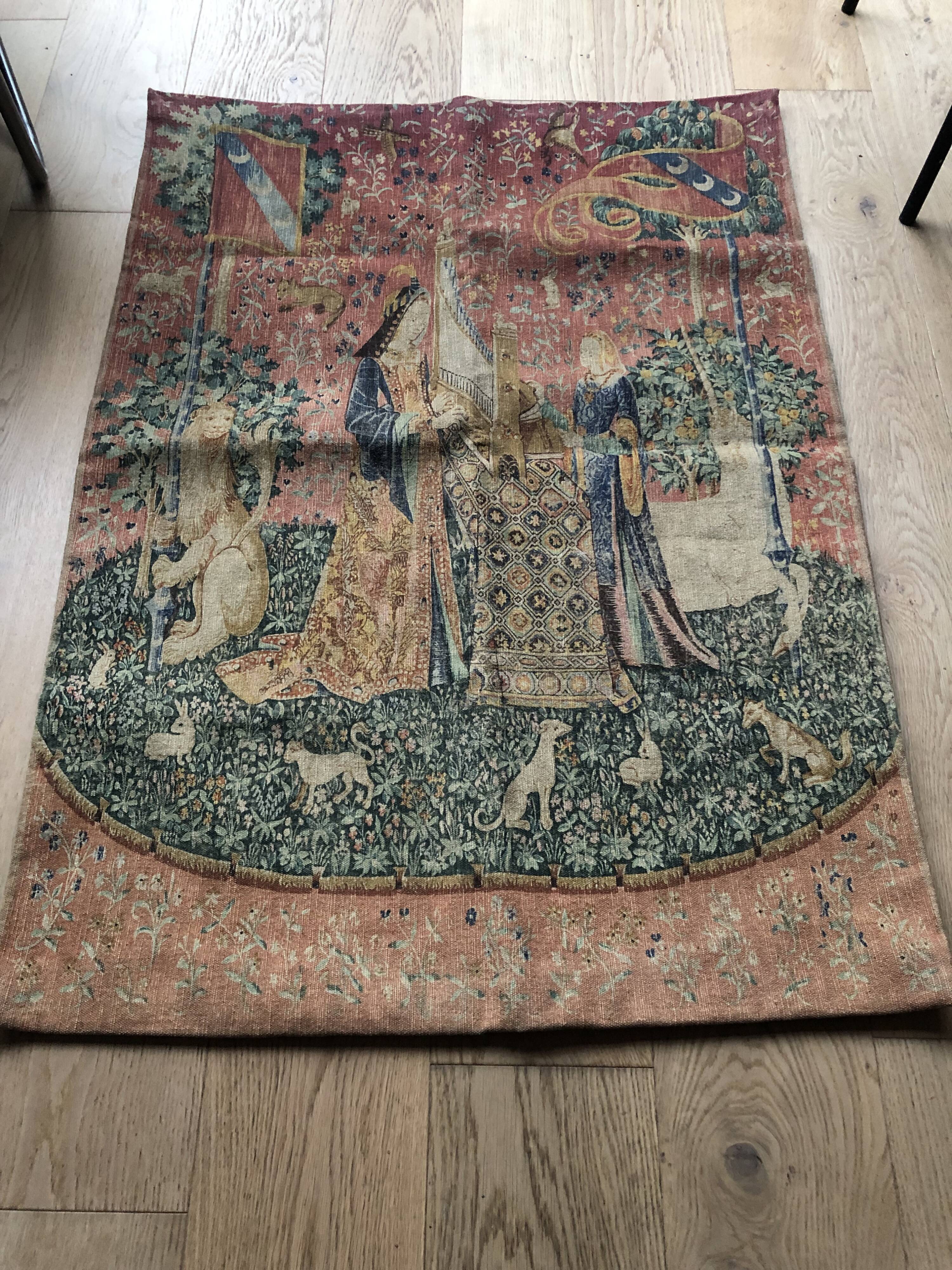 Lady with the Unicorn Tapestry: Hearing