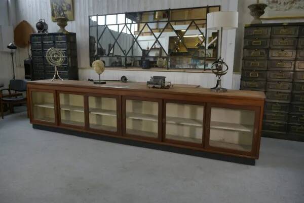 Large counter/trade sideboard with sliding glass doors