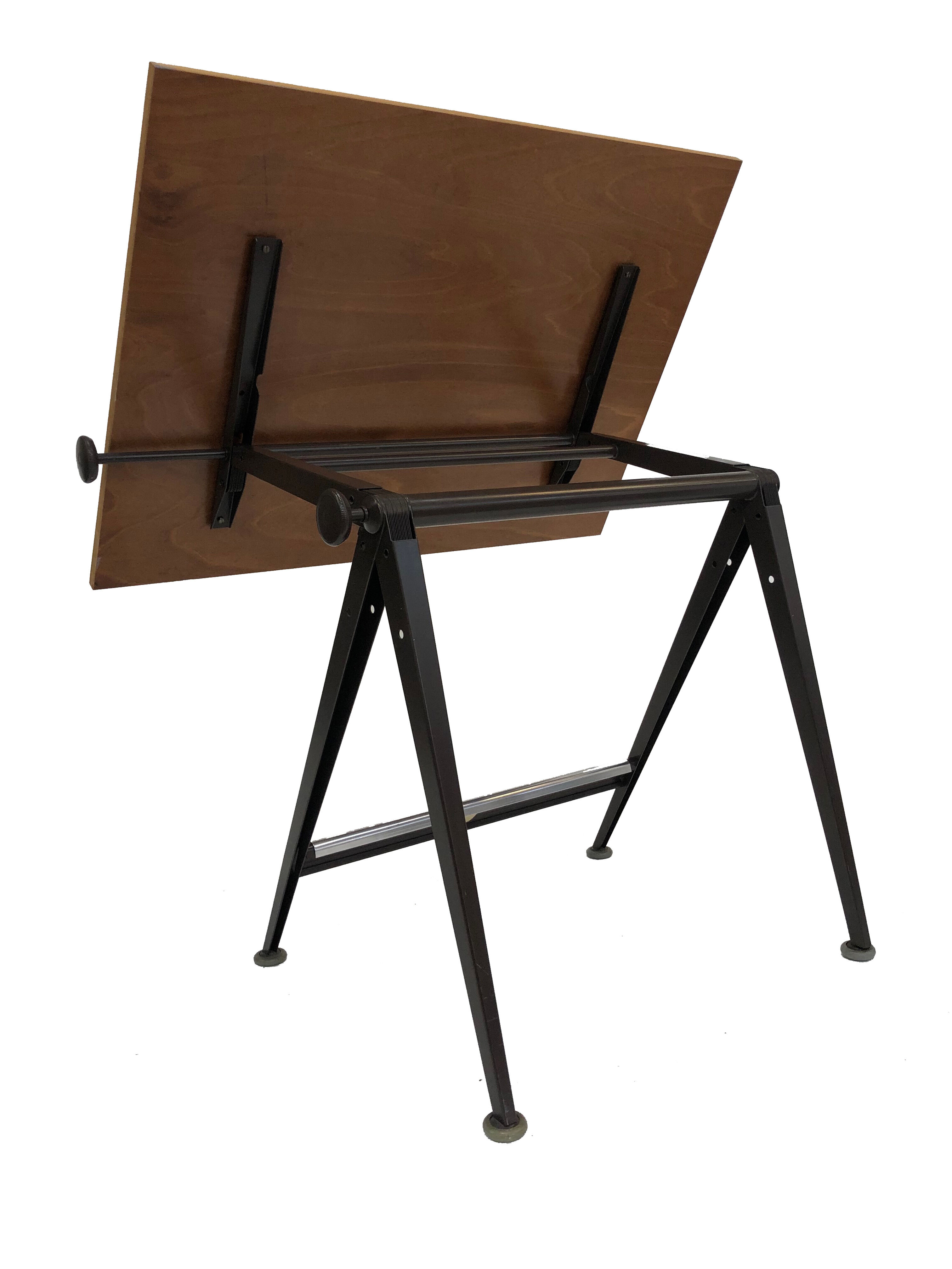 The original ahrend reply drawing board, designed by Wim Rietveld and Friso Kramer for Cirkel's Ahrend