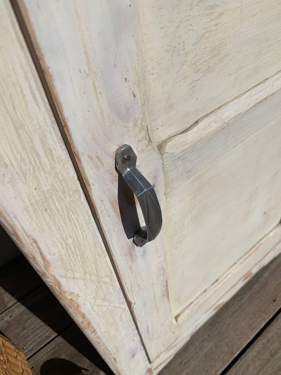 Petite armoire patinée
