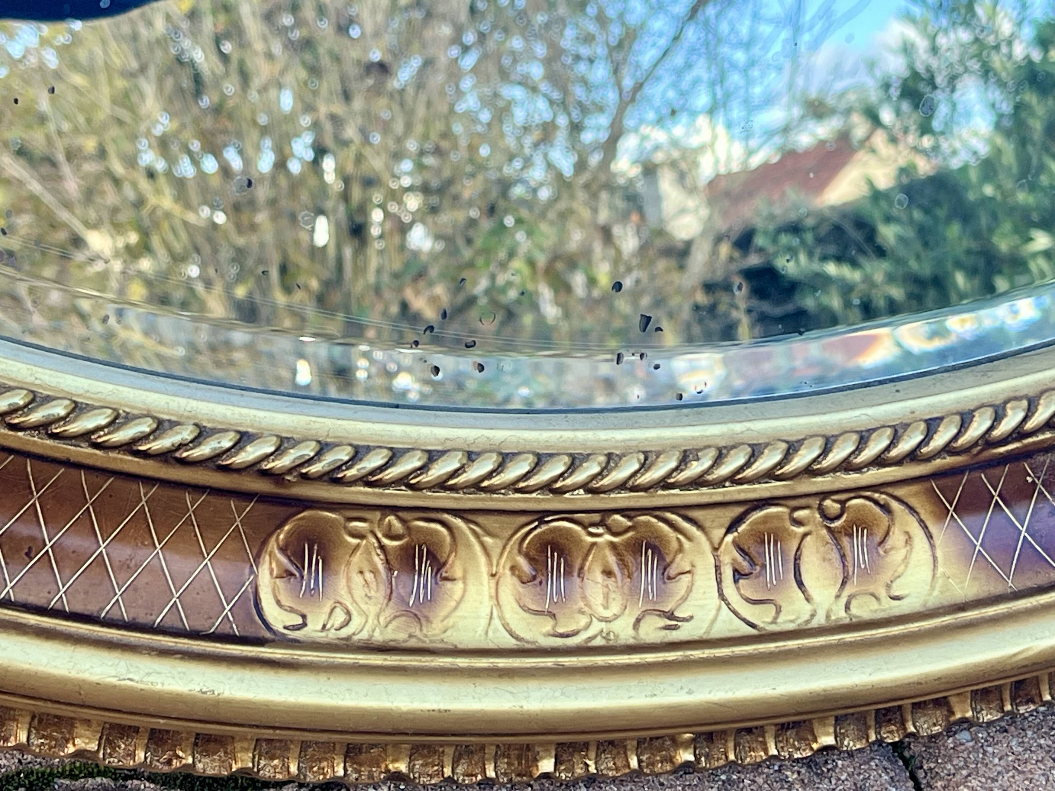 Oval mirror with gold leaf - Empire style - Very good condition