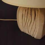 Gard stone table lamp