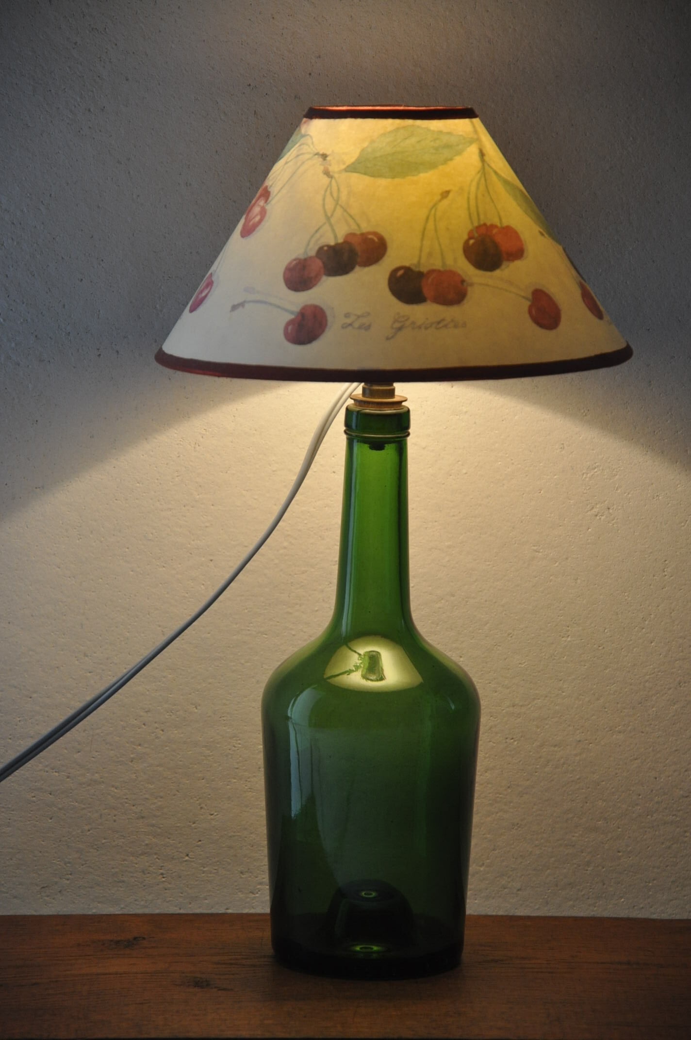 Lampe bouteille en verre vert