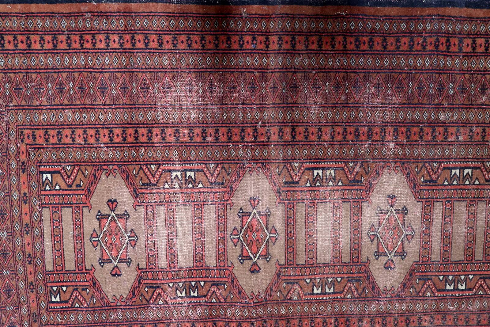 Handmade vintage Uzbek Bukhara rug 95cm x 157cm, 1950s