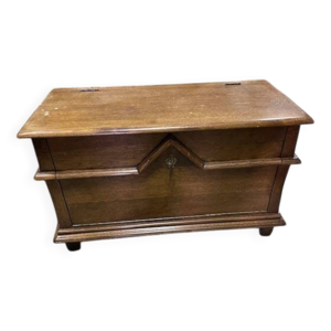 Petit coffre en chêne