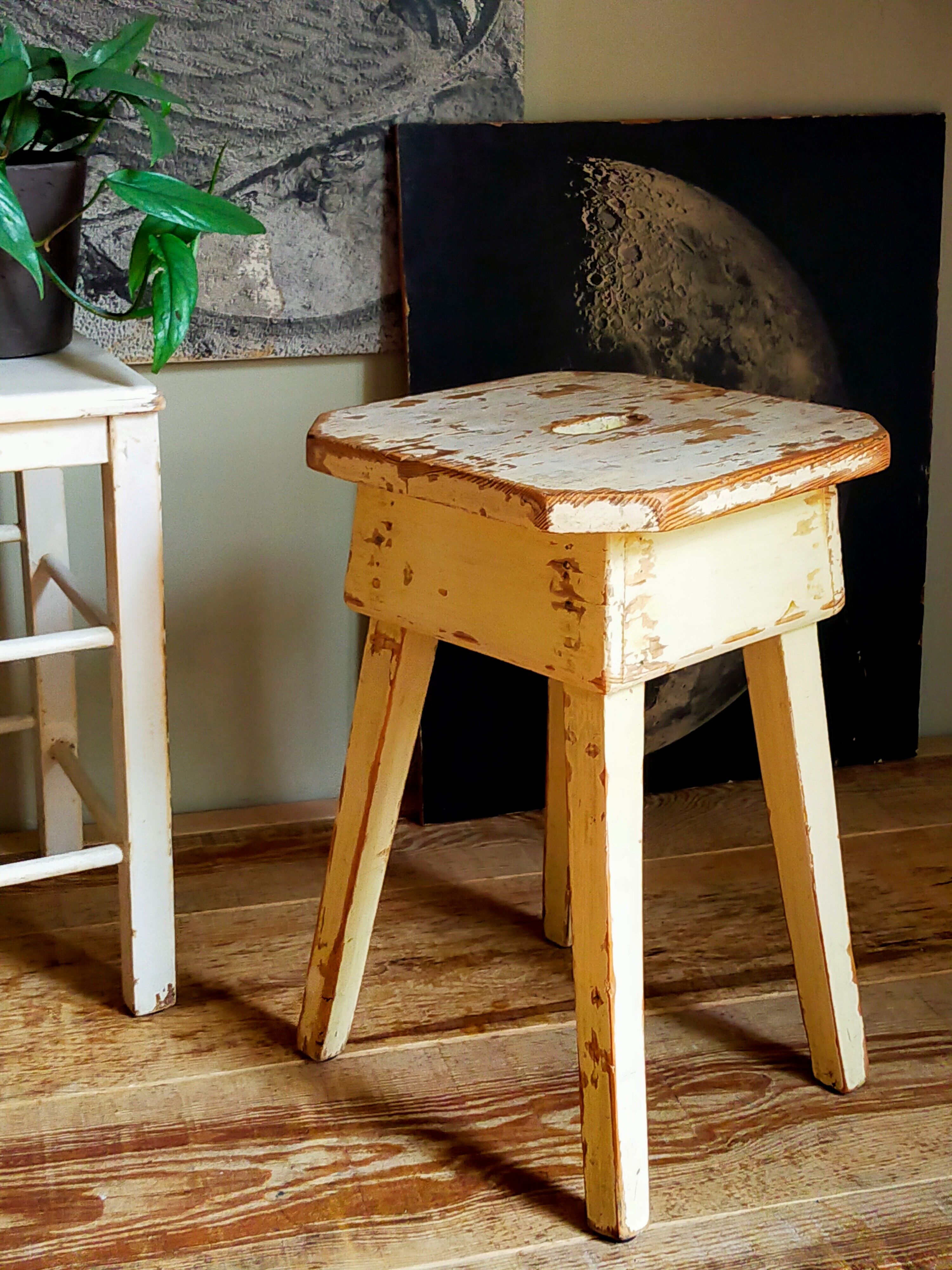 Workshop stool in antique patinated solid wood