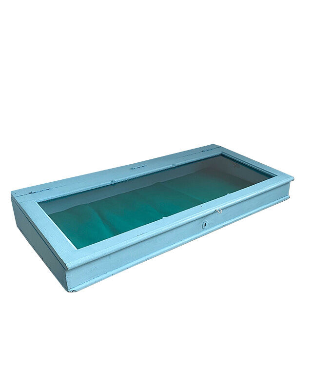 Showcase to be placed jeweler