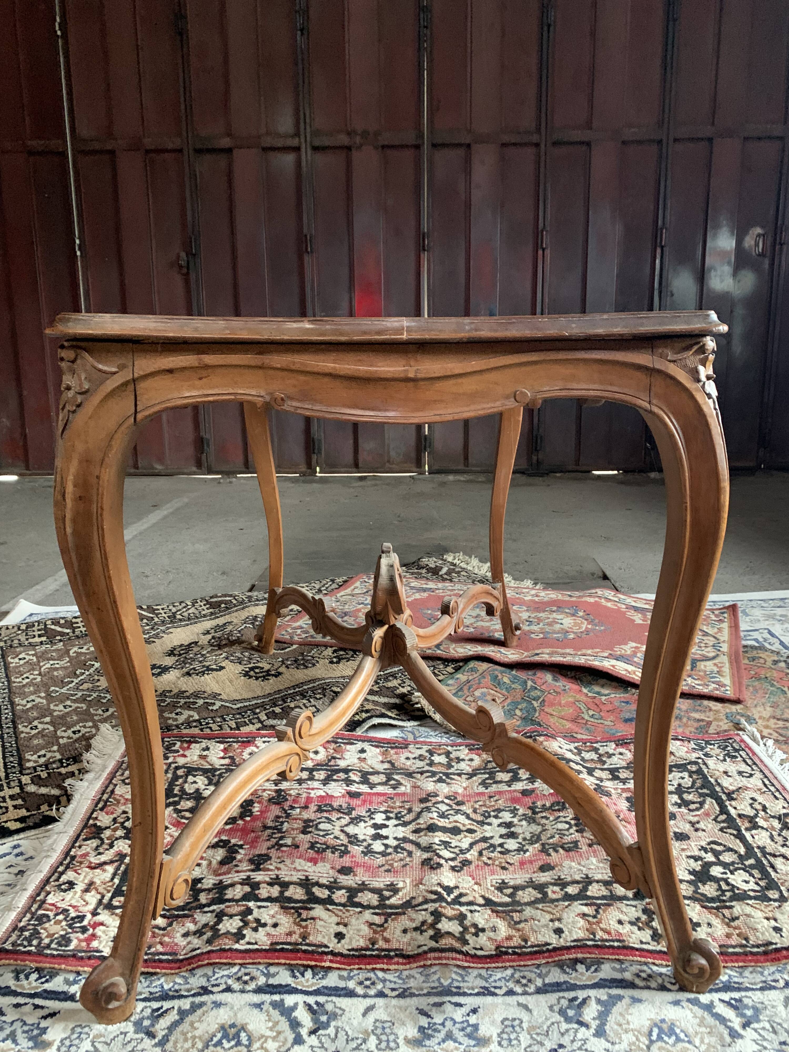 Table de milieu Louis XV