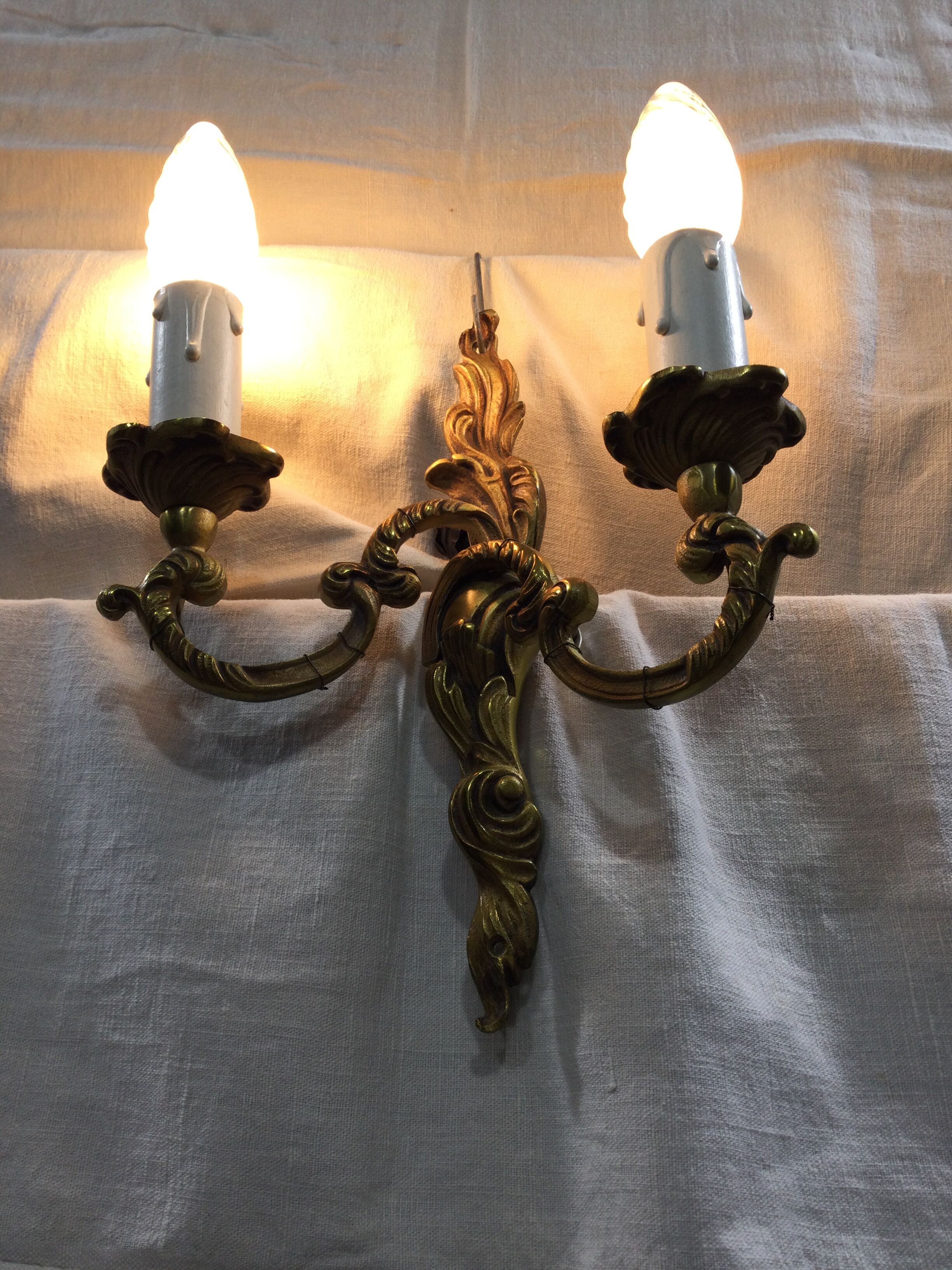 Louis XV bronze sconce