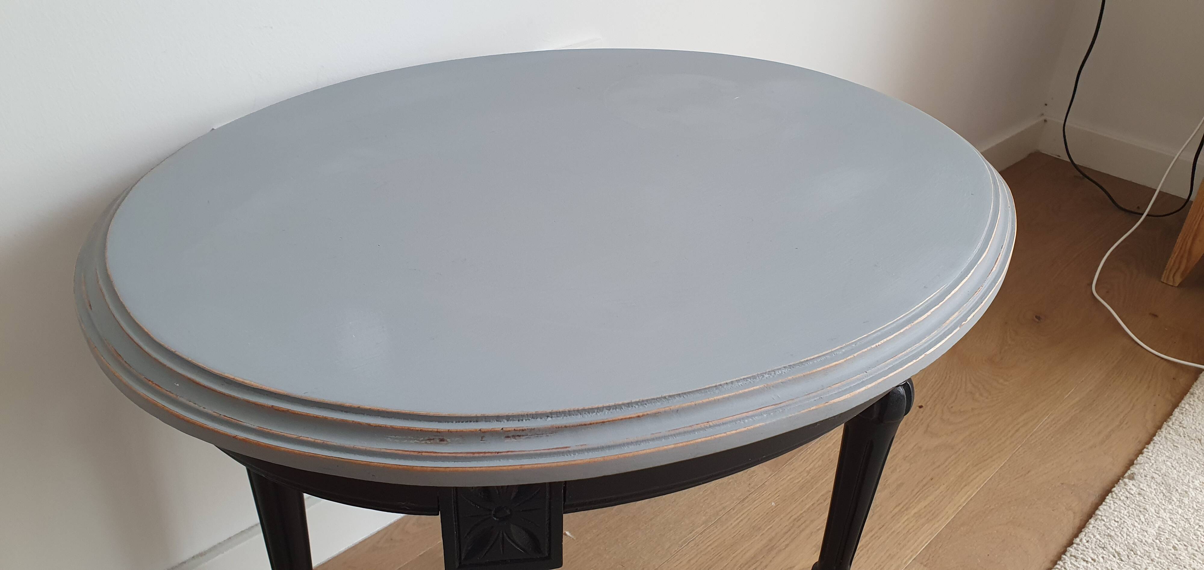 Table basse style Louis XVI
