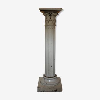 Egyptian style wooden fluted column capital