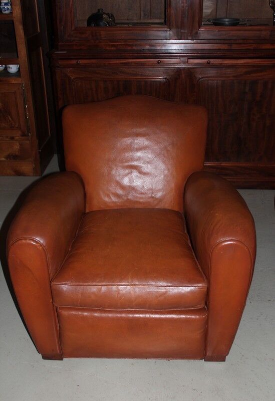 Twentieth leather club lounge