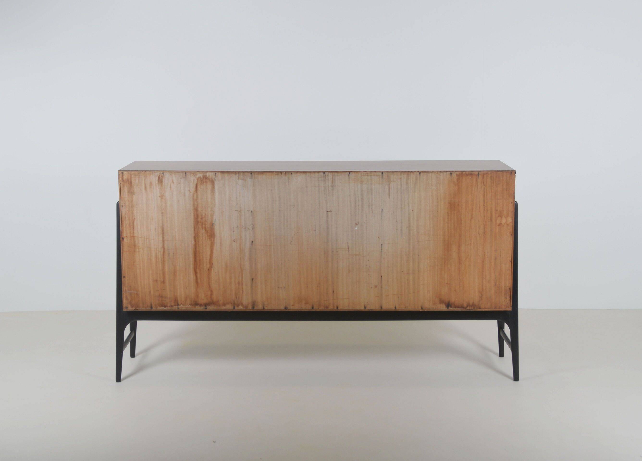 Buffet conçu par Alfred Hendrickx pour Belform, années 1950.