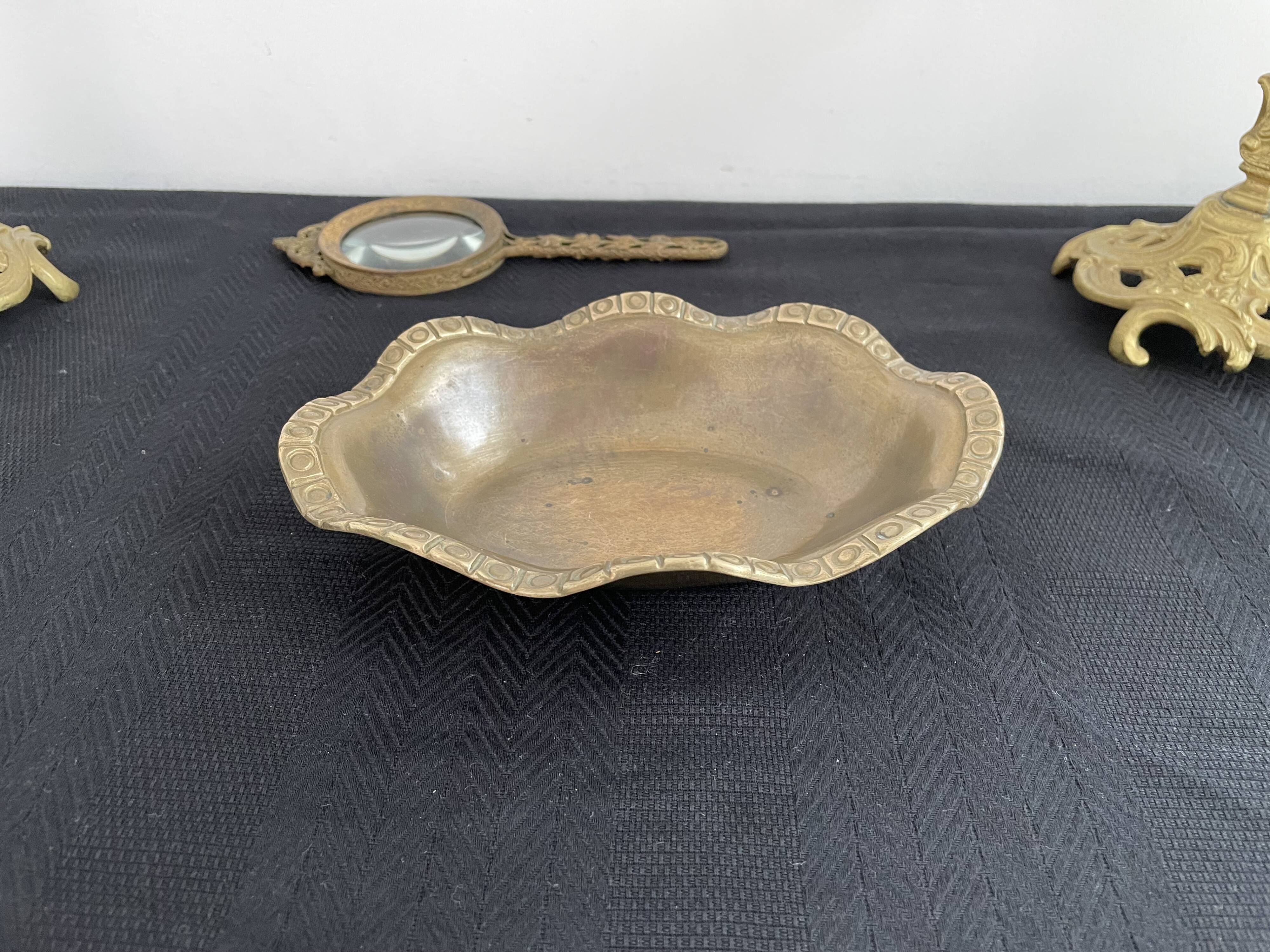 Antique hammered brass cup - pocket empty - golden - frieze