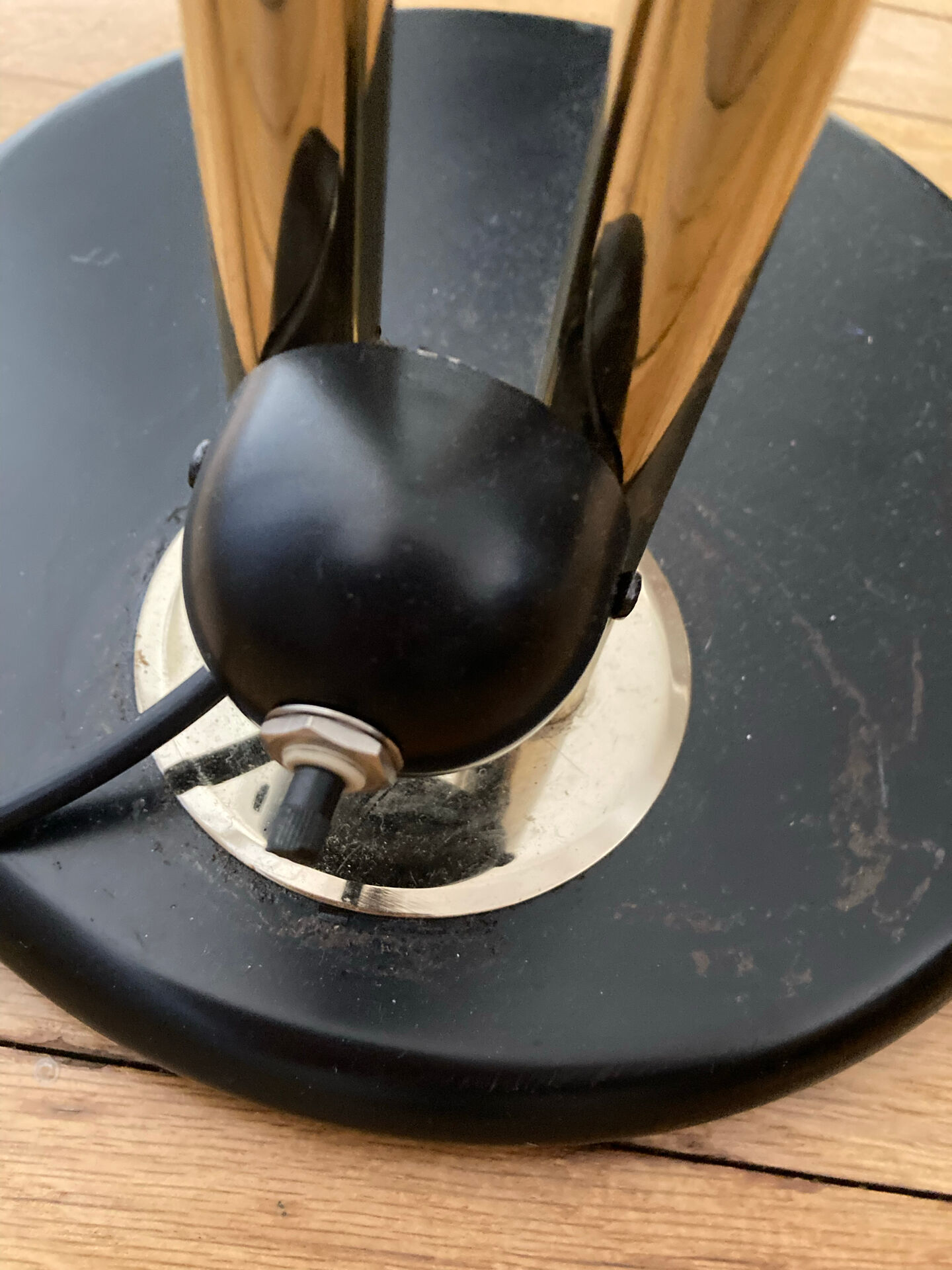 Lampadaire à contrepoids