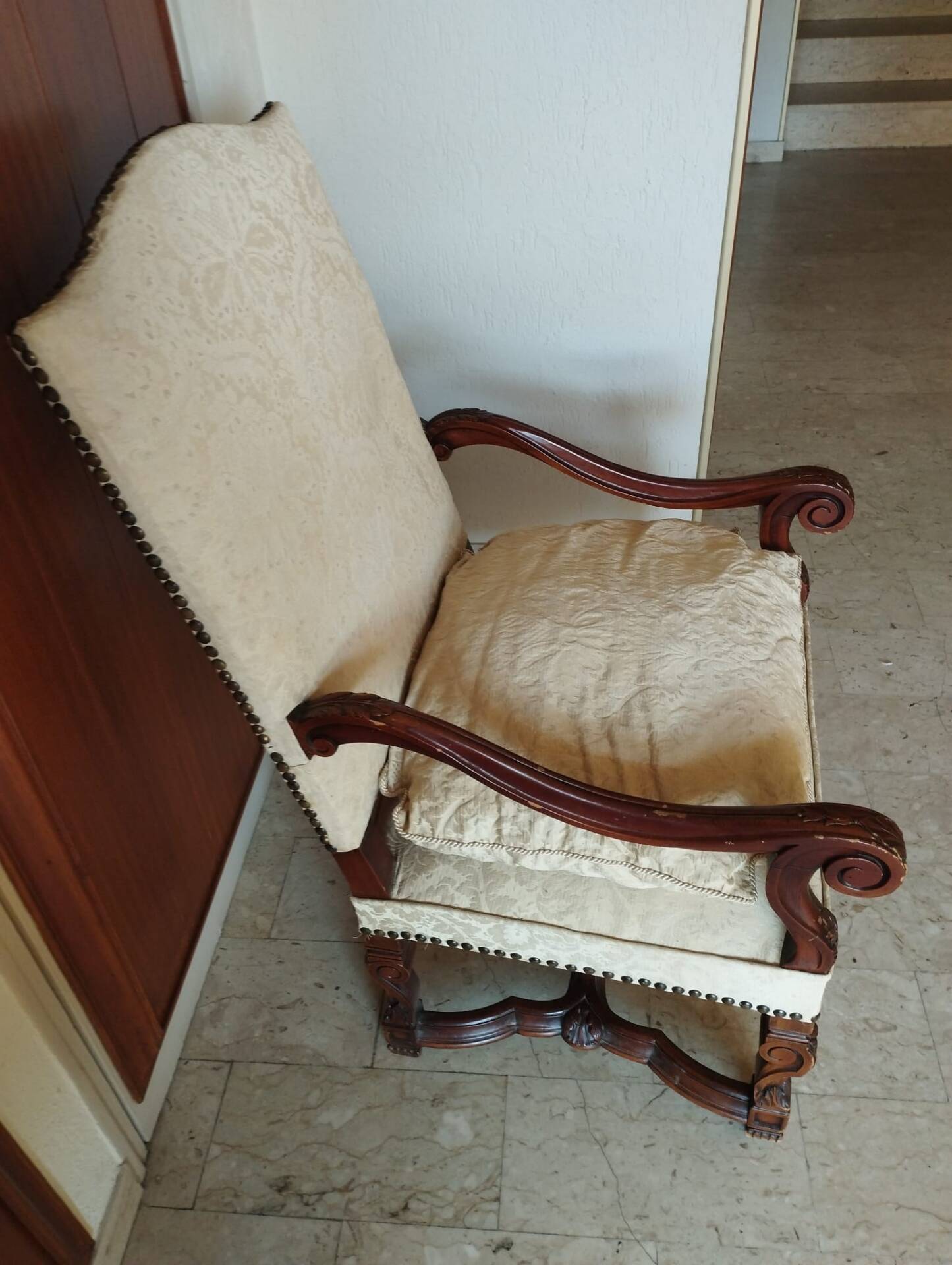 Wood and fabric armchair in Louis XIV style (or High Period style)