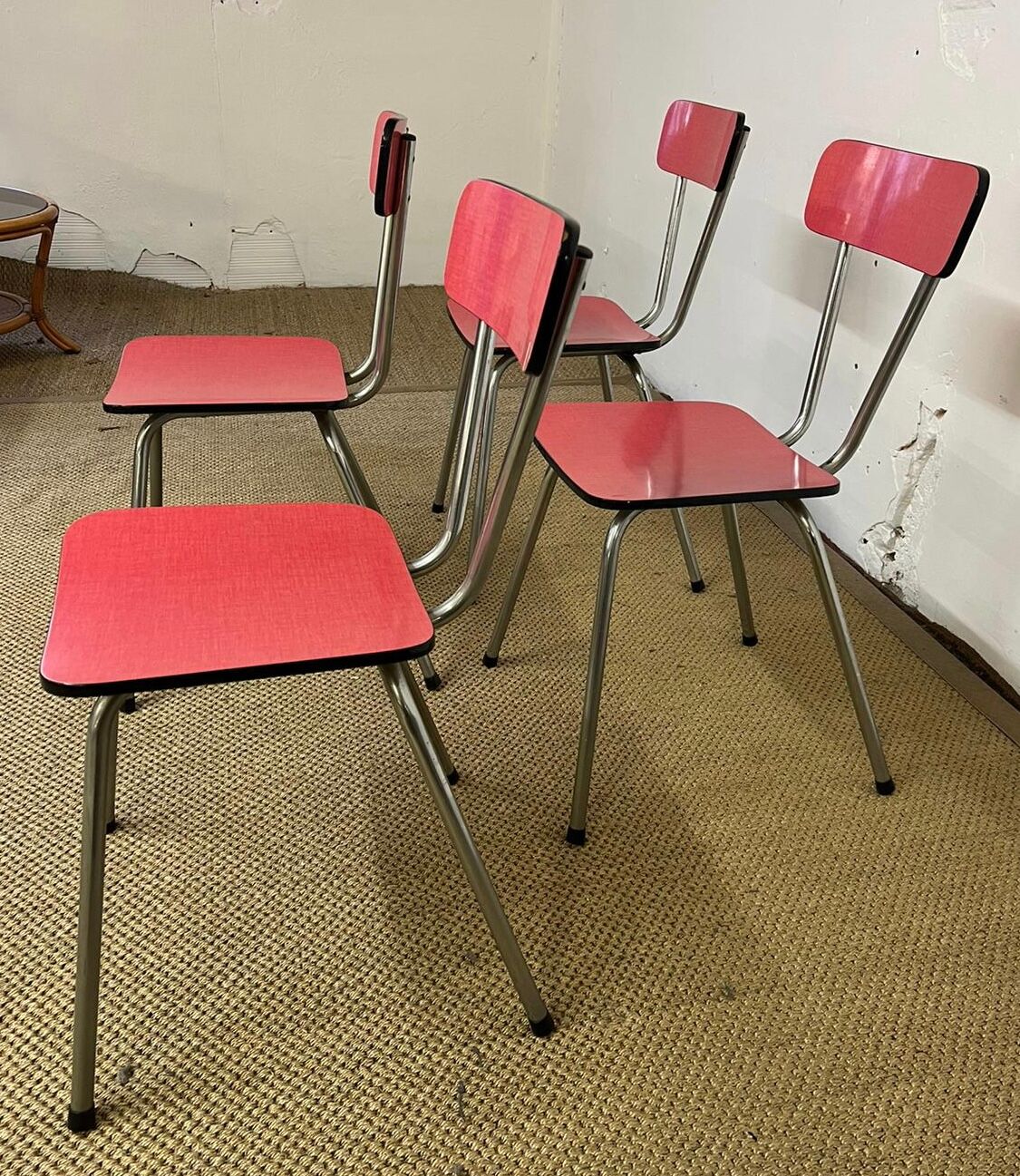 Set of 4 chairs in red formica