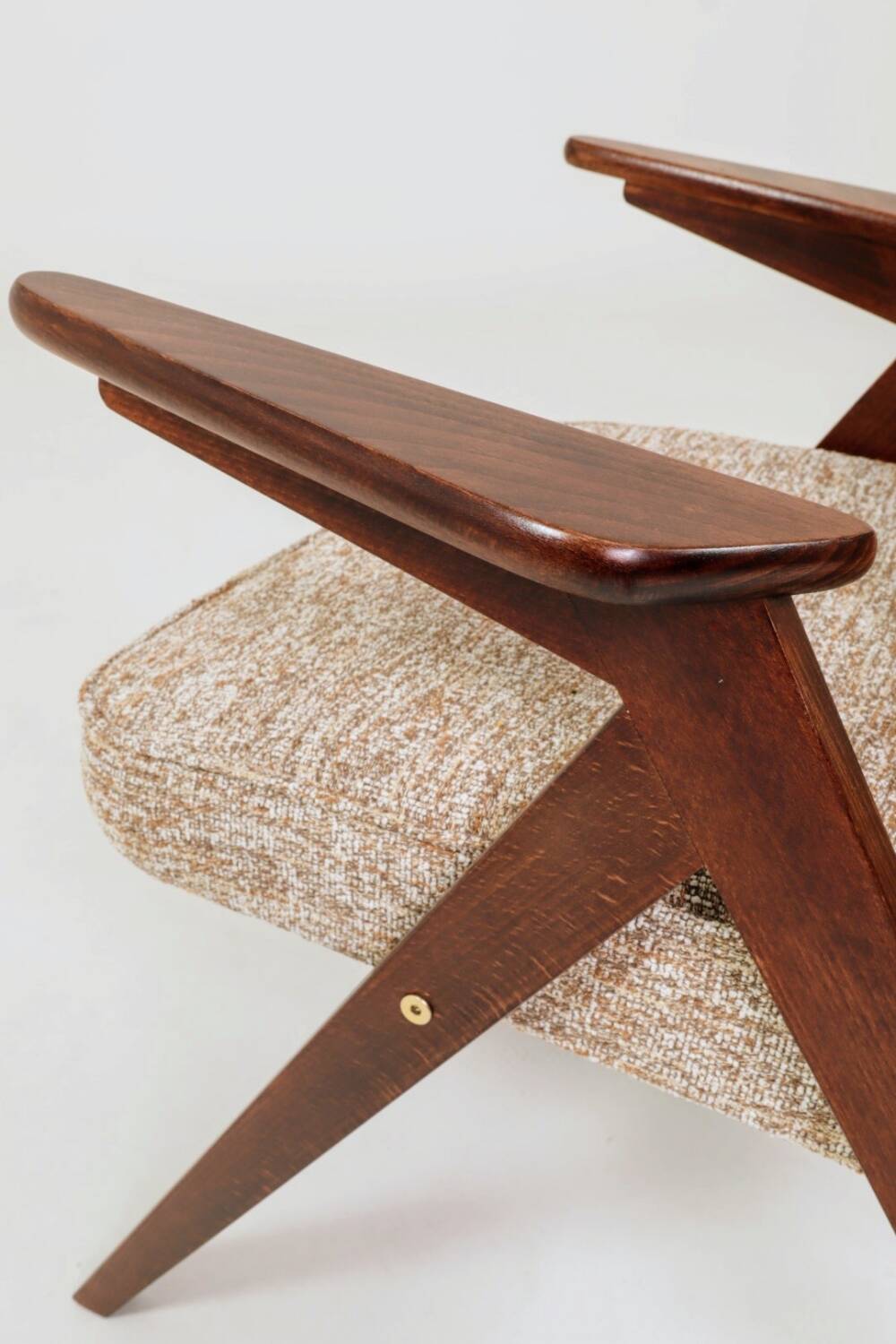 Scandinavian armchair in granola brown, mid-century modern design by Chier.