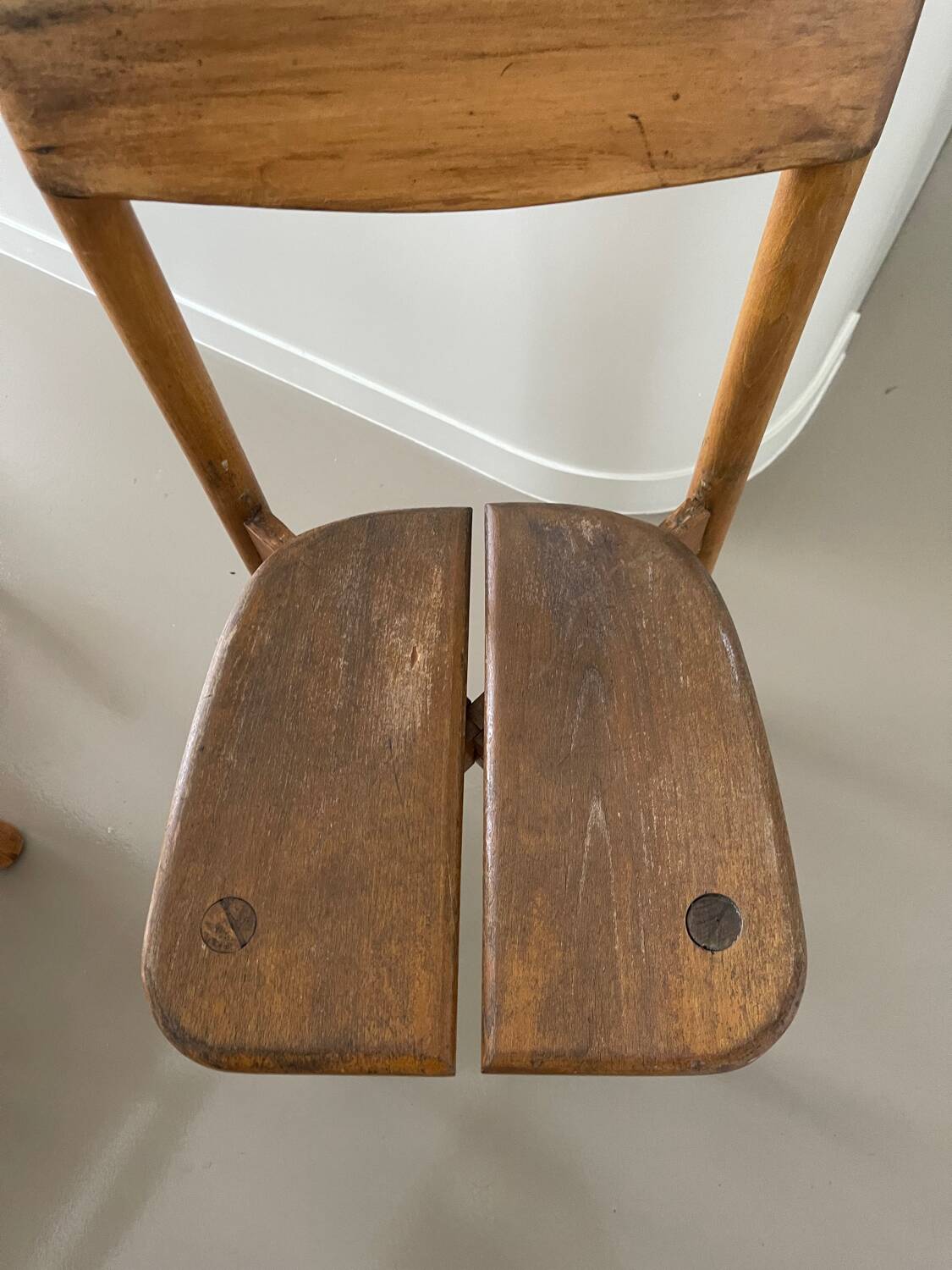 Chaises Grain de café style Pierre Gautier Delaye