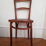 Curved wooden bistro chair