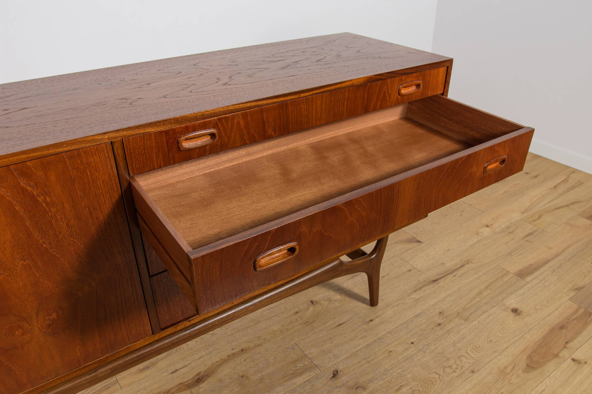 Mid-Century Teak Sideboard from Greaves & Thomas, United Kingdom, 1960s