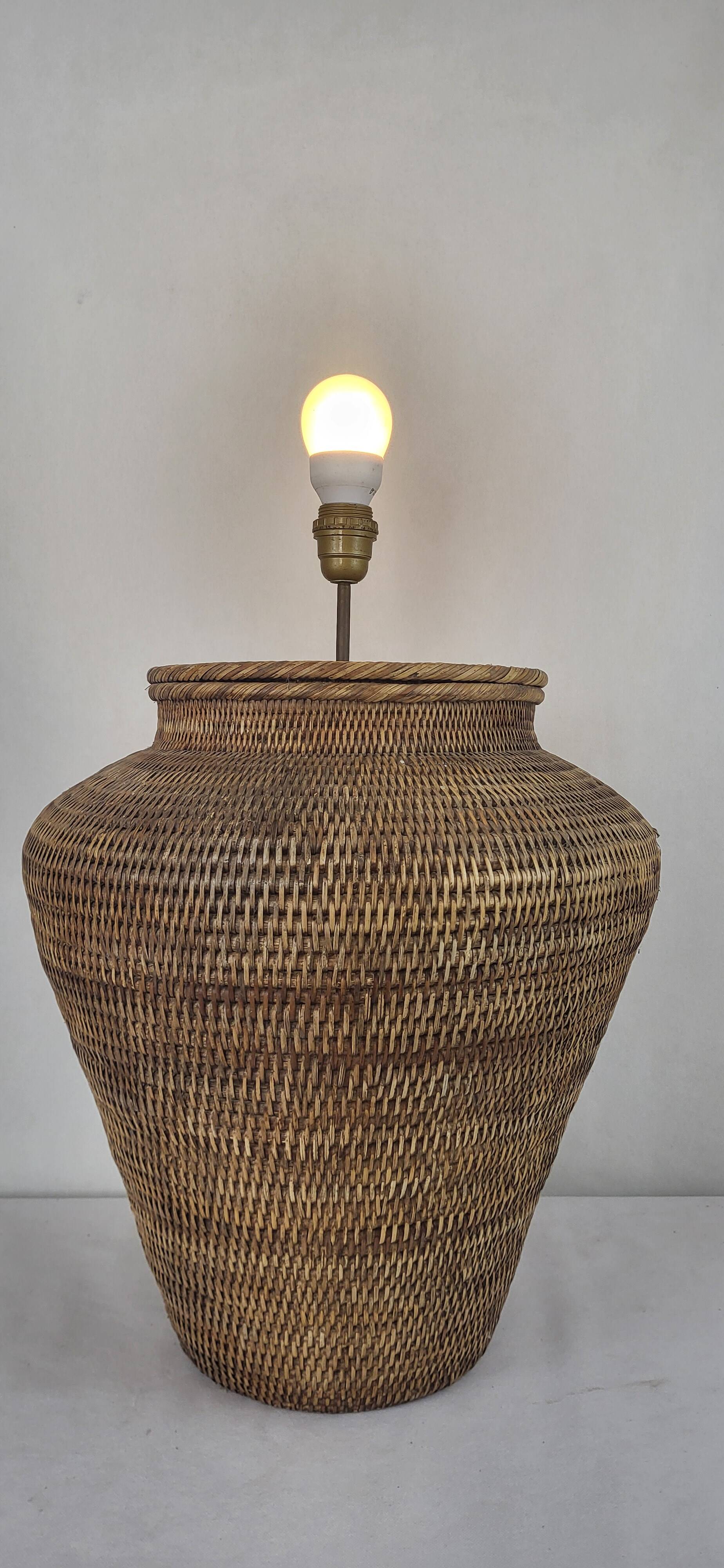 Woven rattan lamp base