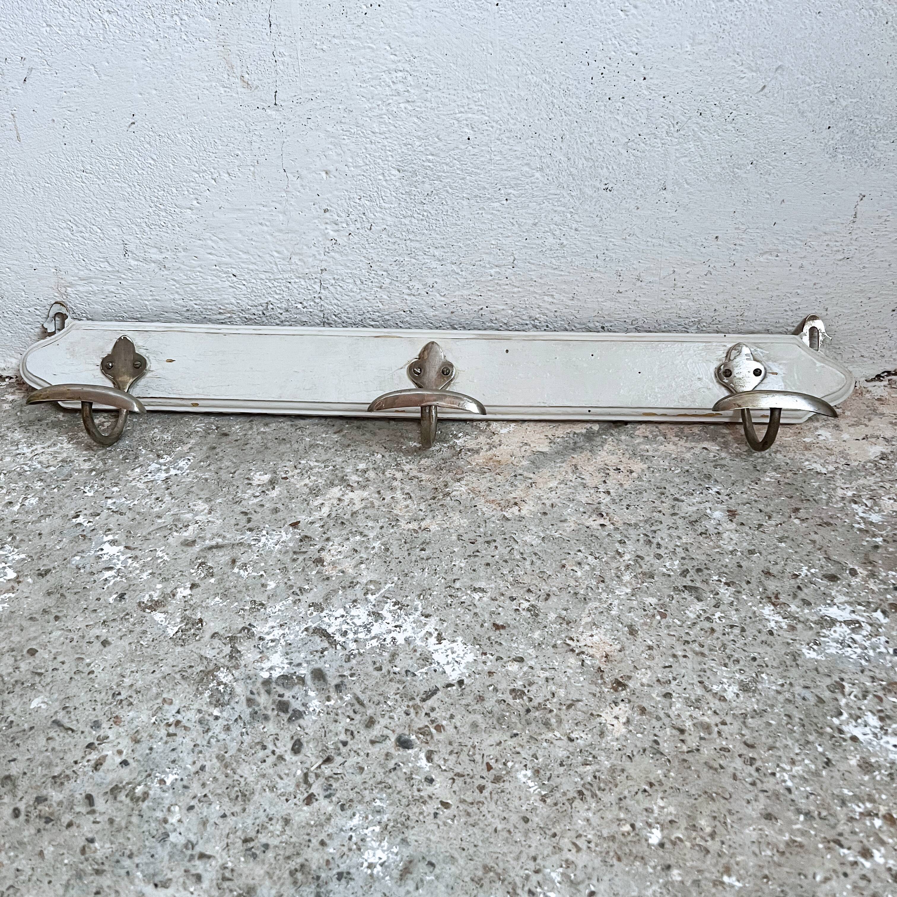 Wall coat rack 3 hooks