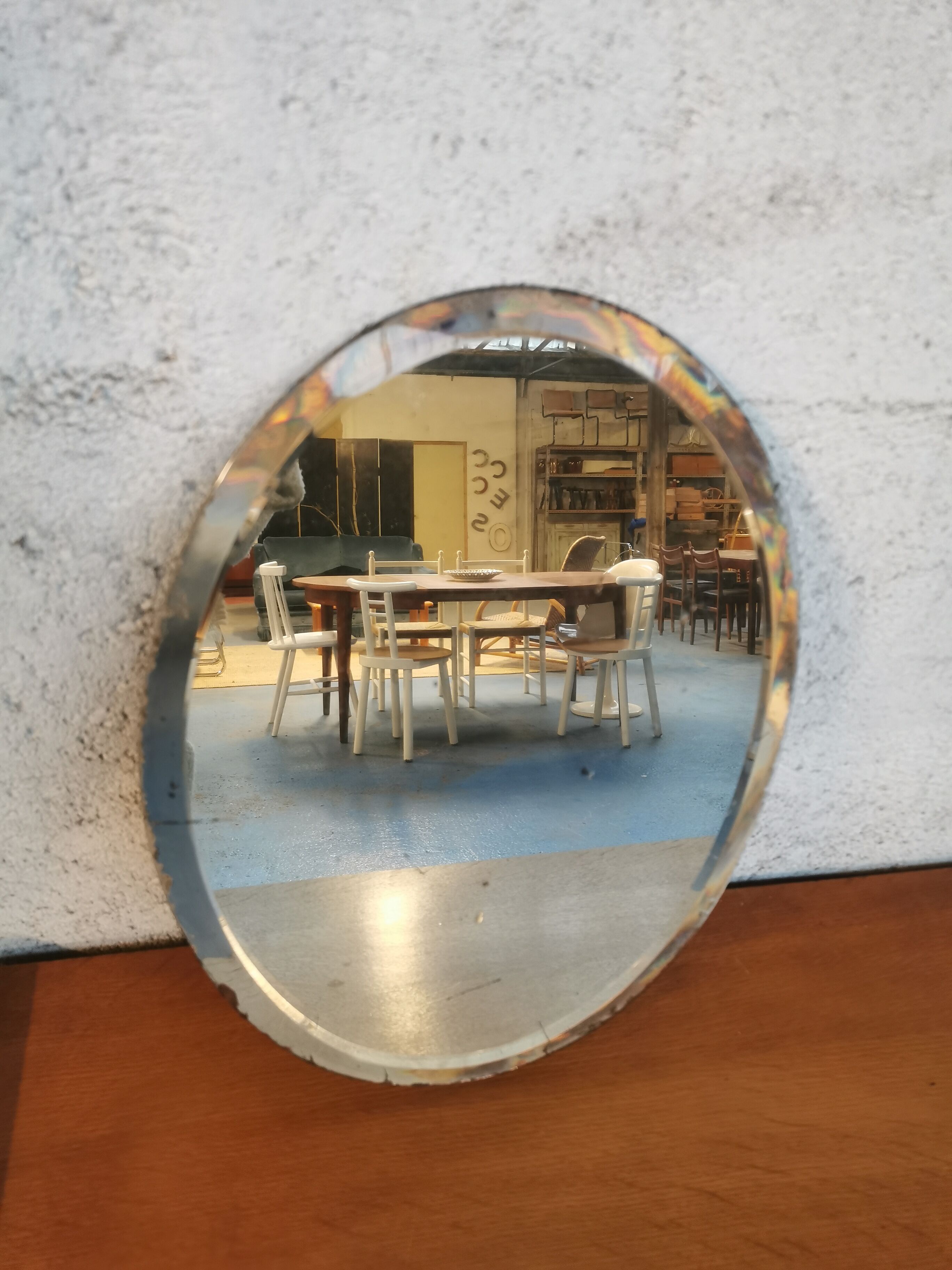 Oval beveled mirror