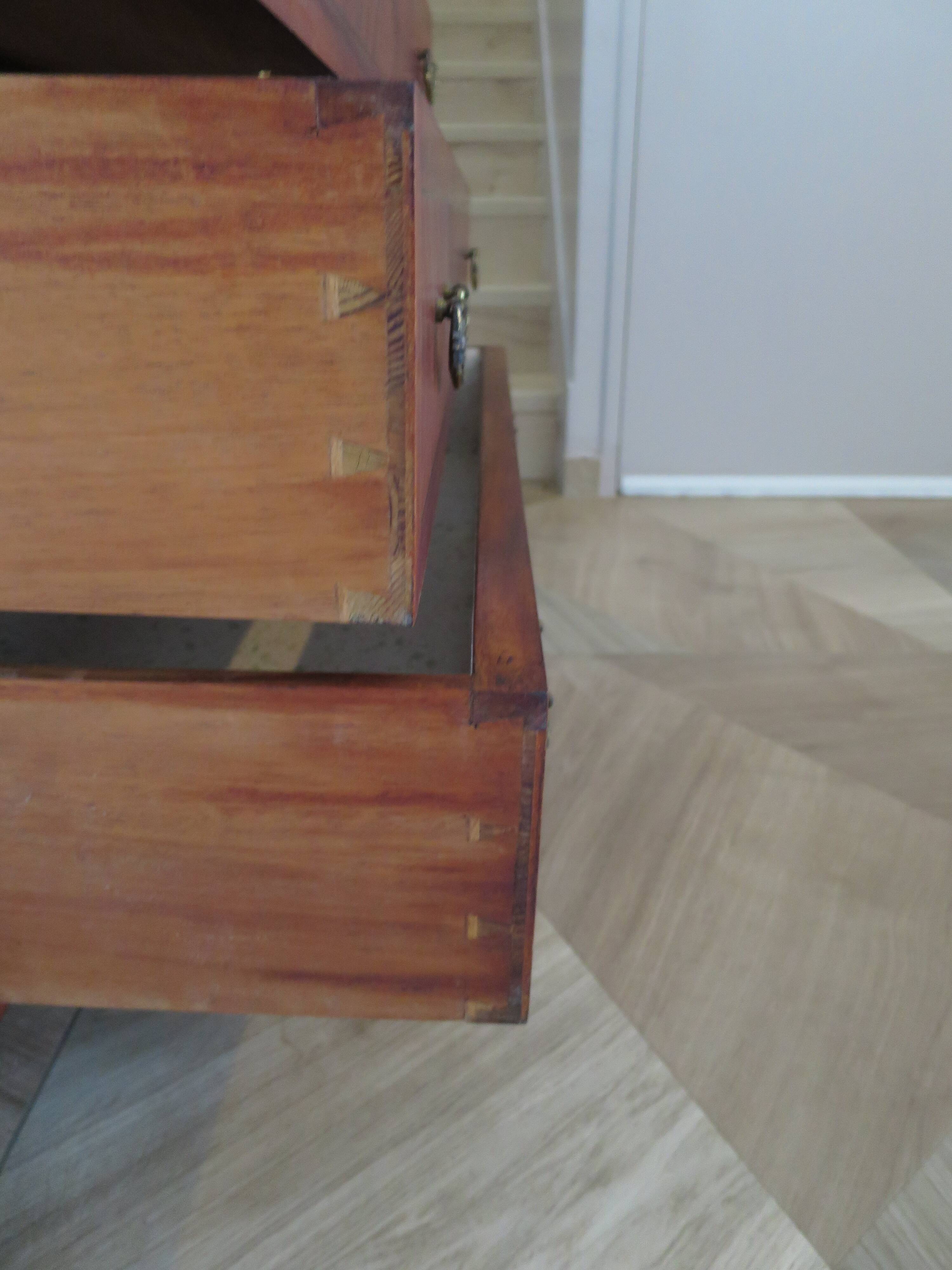 Louis XVI chest of drawers - Bronze - Butterfly wood veneer marquetry - 1930