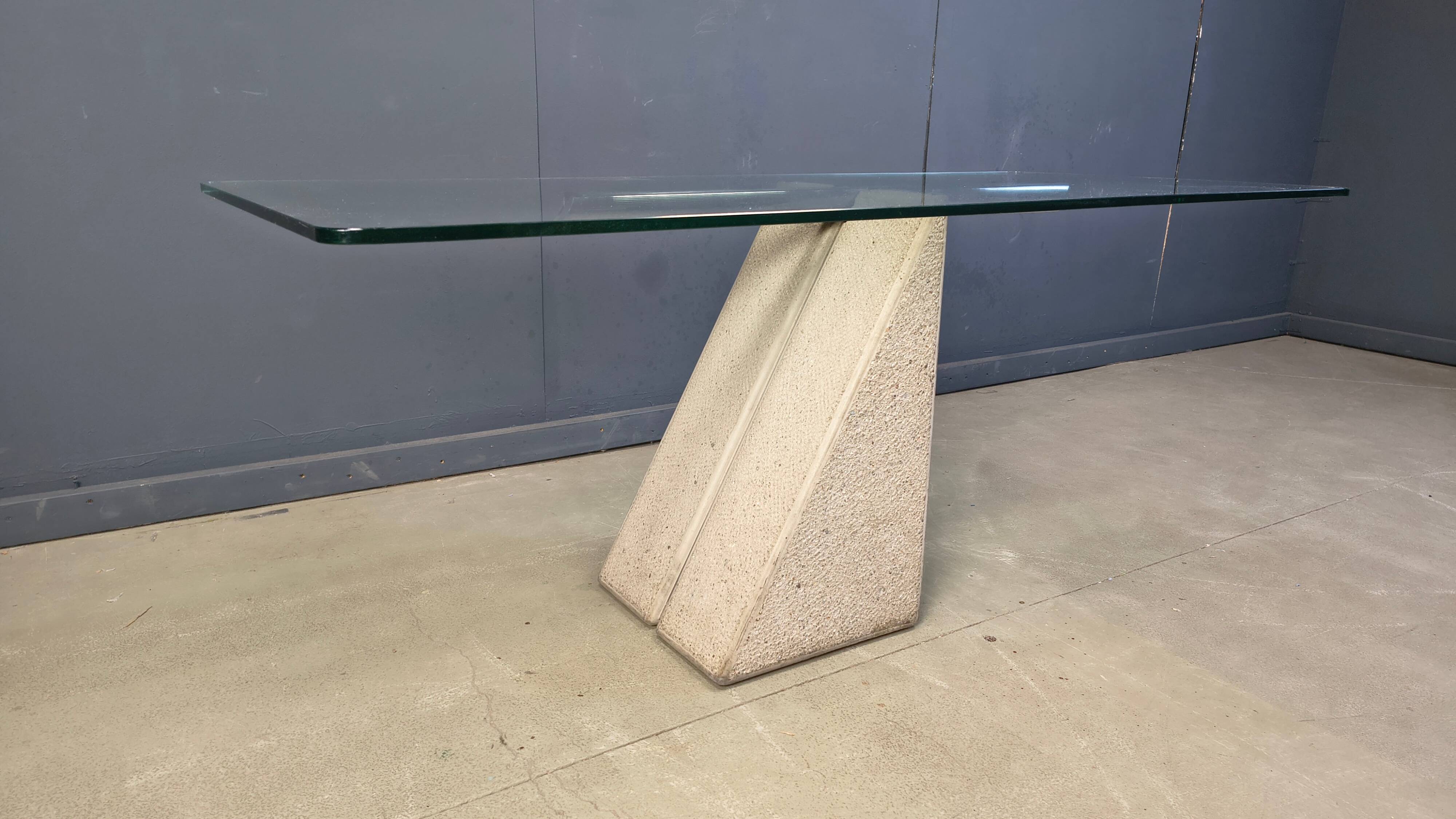 Concrete dining table by Giovanni Offredi for Saporiti 1970s