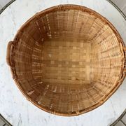 round rattan basket 60s-70s