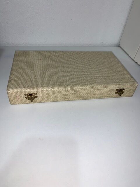 Box of 12 stainless steel table knives