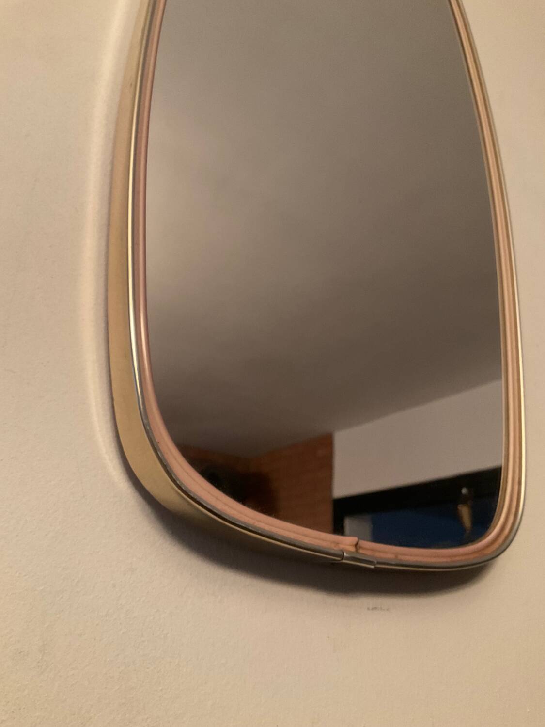 Free-form rearview mirror from the 60s-70s