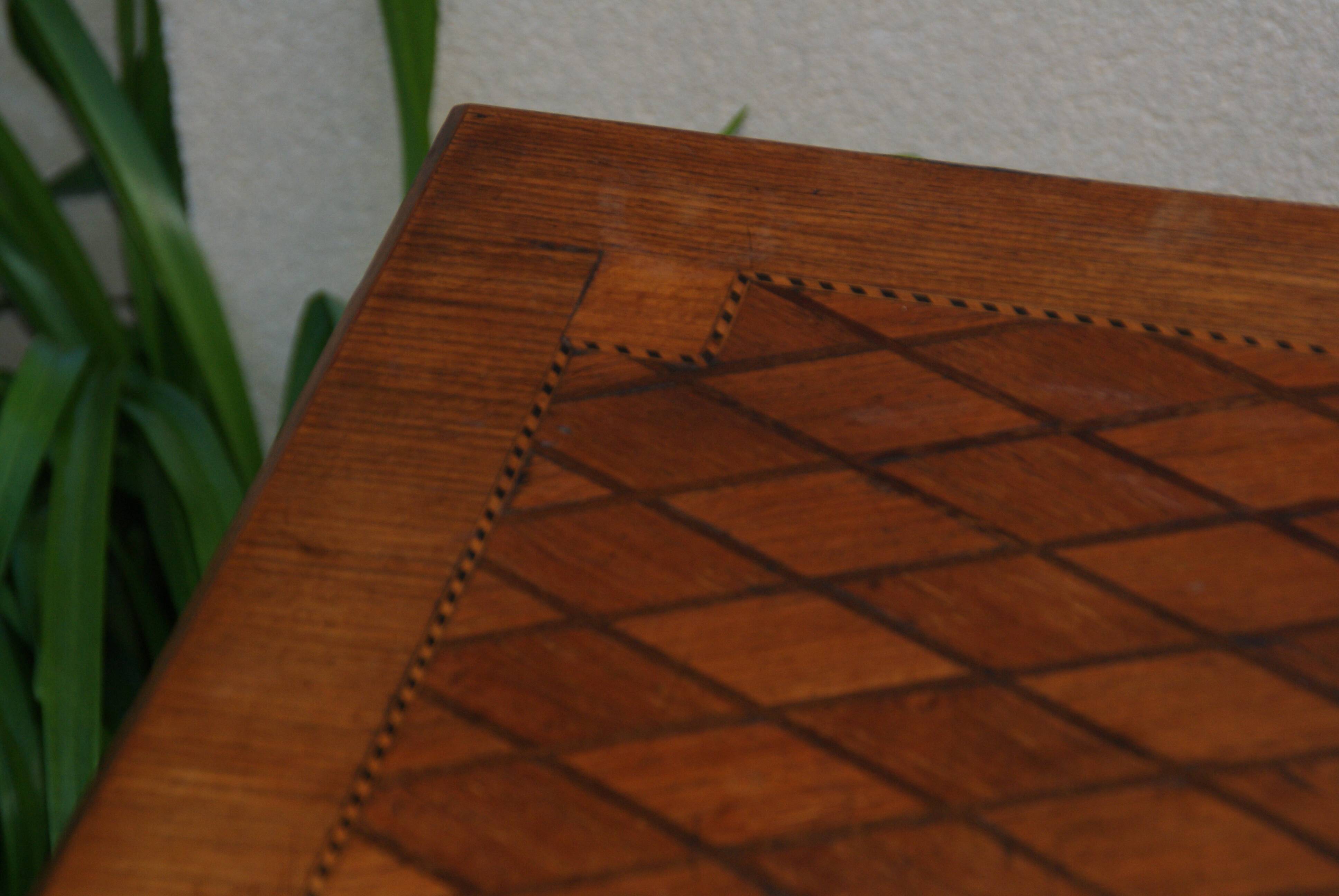 "Tric Trac" game table Directoire