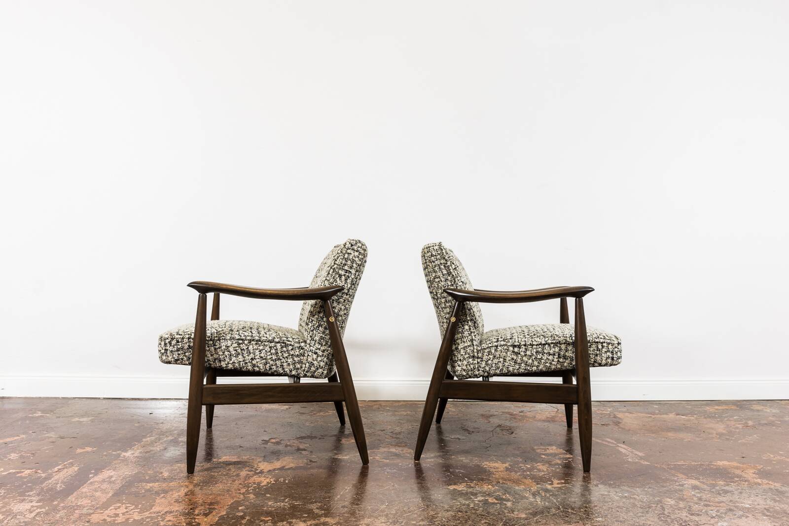 Customizable Pair Of Restored Mid Century Armchairs By Juliusz Kędziorek, 1960s