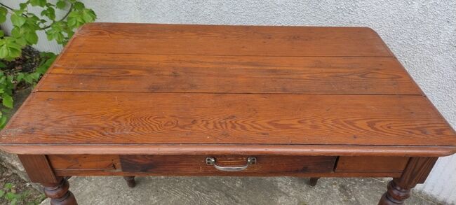 Small table, desk, console